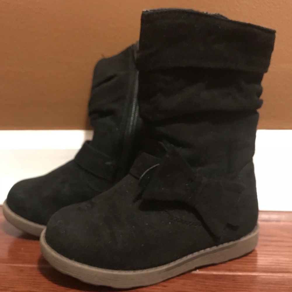 Black boots